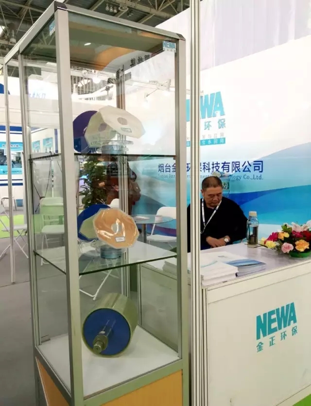 少妇AAA级久久久无码精品片