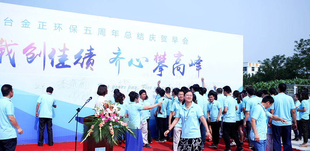 少妇AAA级久久久无码精品片