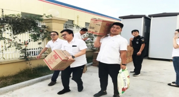 少妇AAA级久久久无码精品片