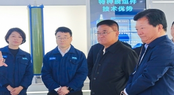 少妇AAA级久久久无码精品片