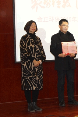少妇AAA级久久久无码精品片
