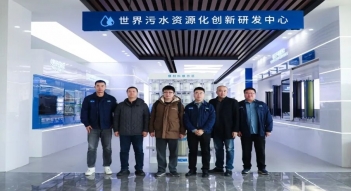 少妇AAA级久久久无码精品片